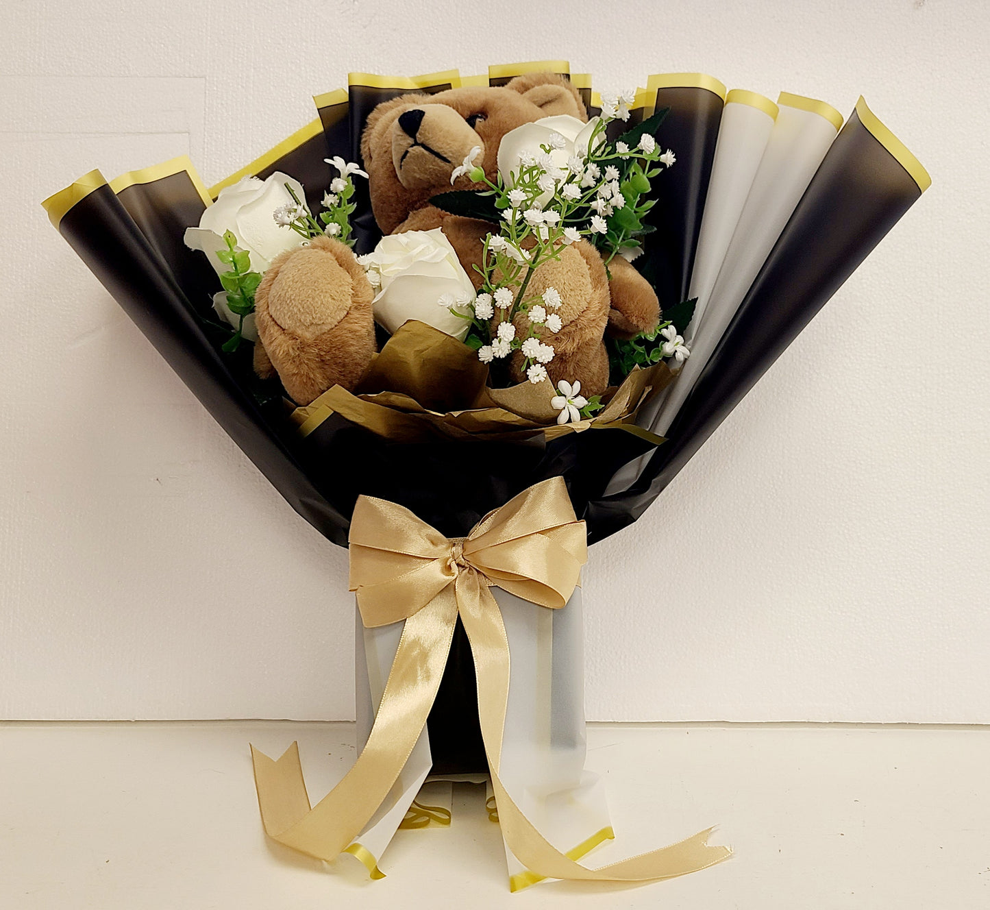 B8 Bouquet de Fleur avec Toutou