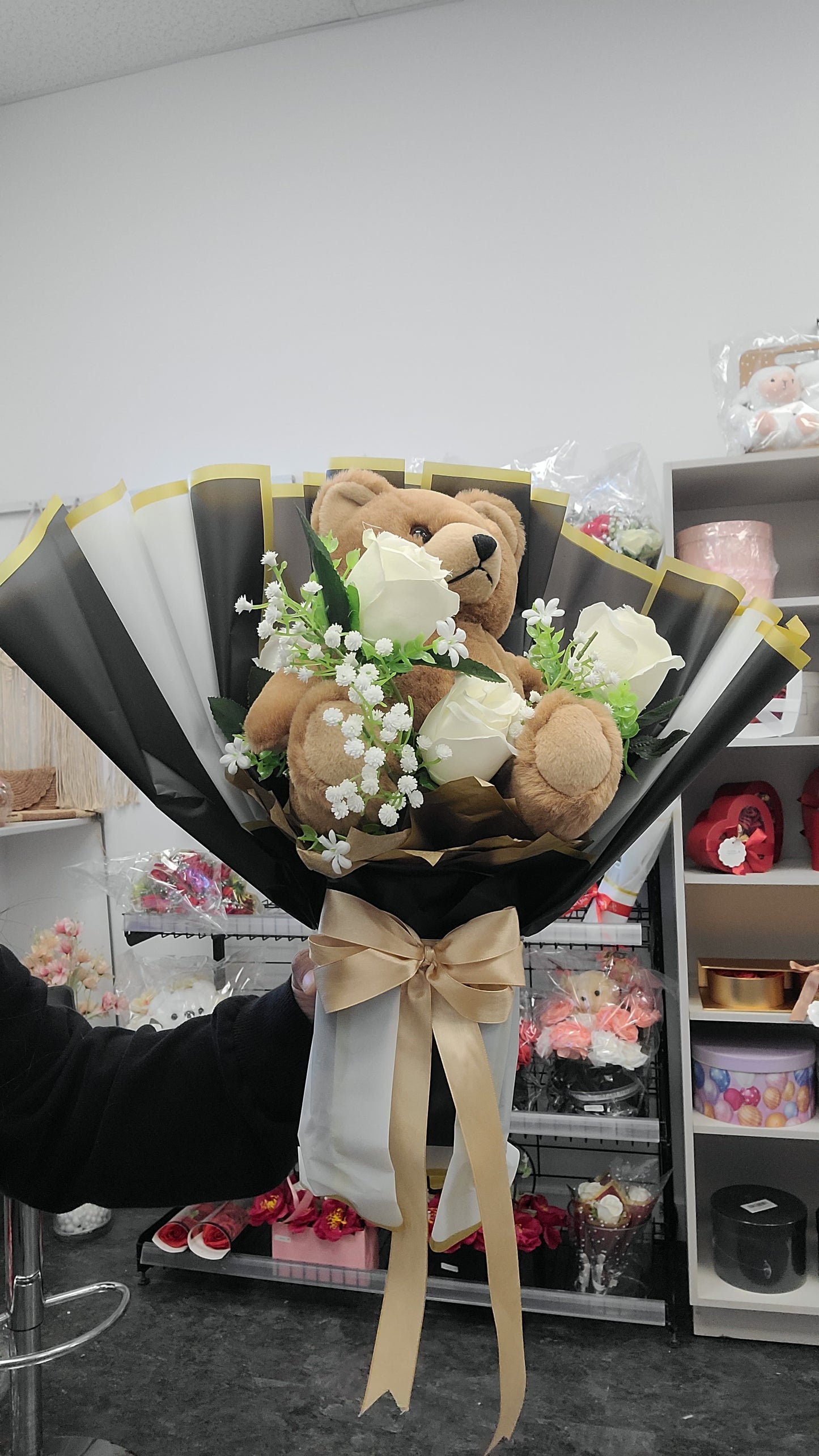 B8 Bouquet de Fleur avec Toutou