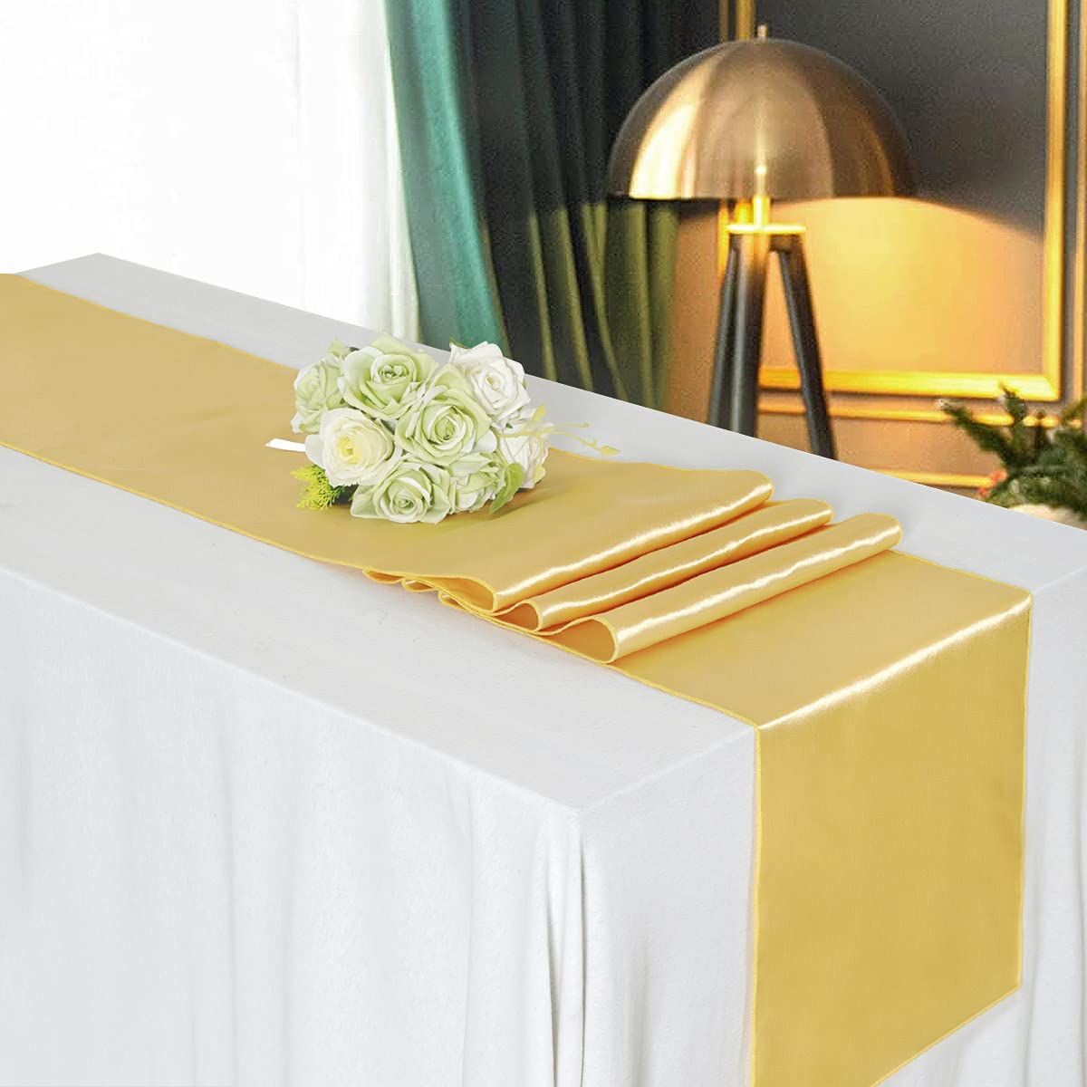 Location Chemin de table doré