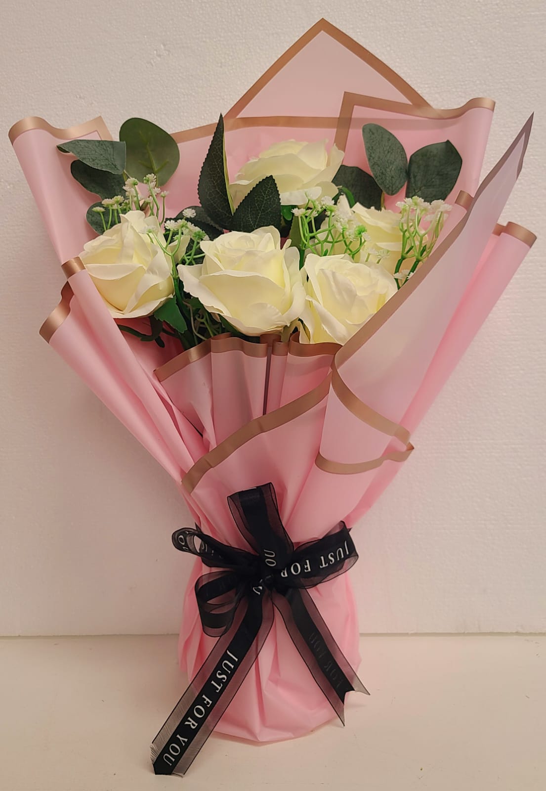 B23. Bouquet de 5 Roses