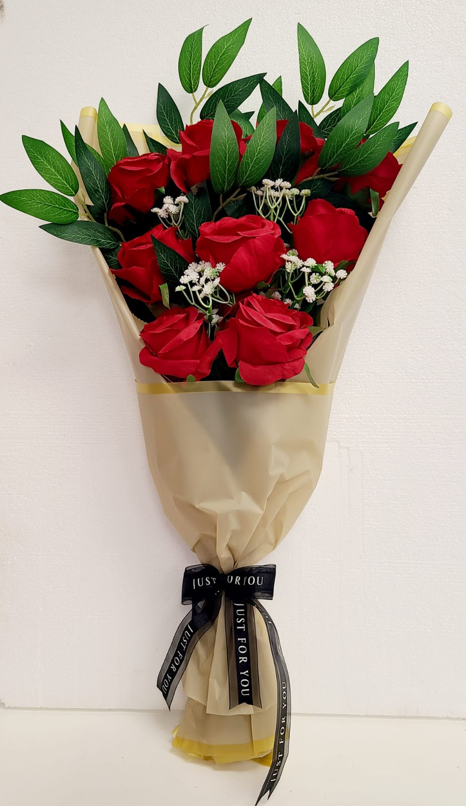 B22. Bouquet de ROSES VERTICALES